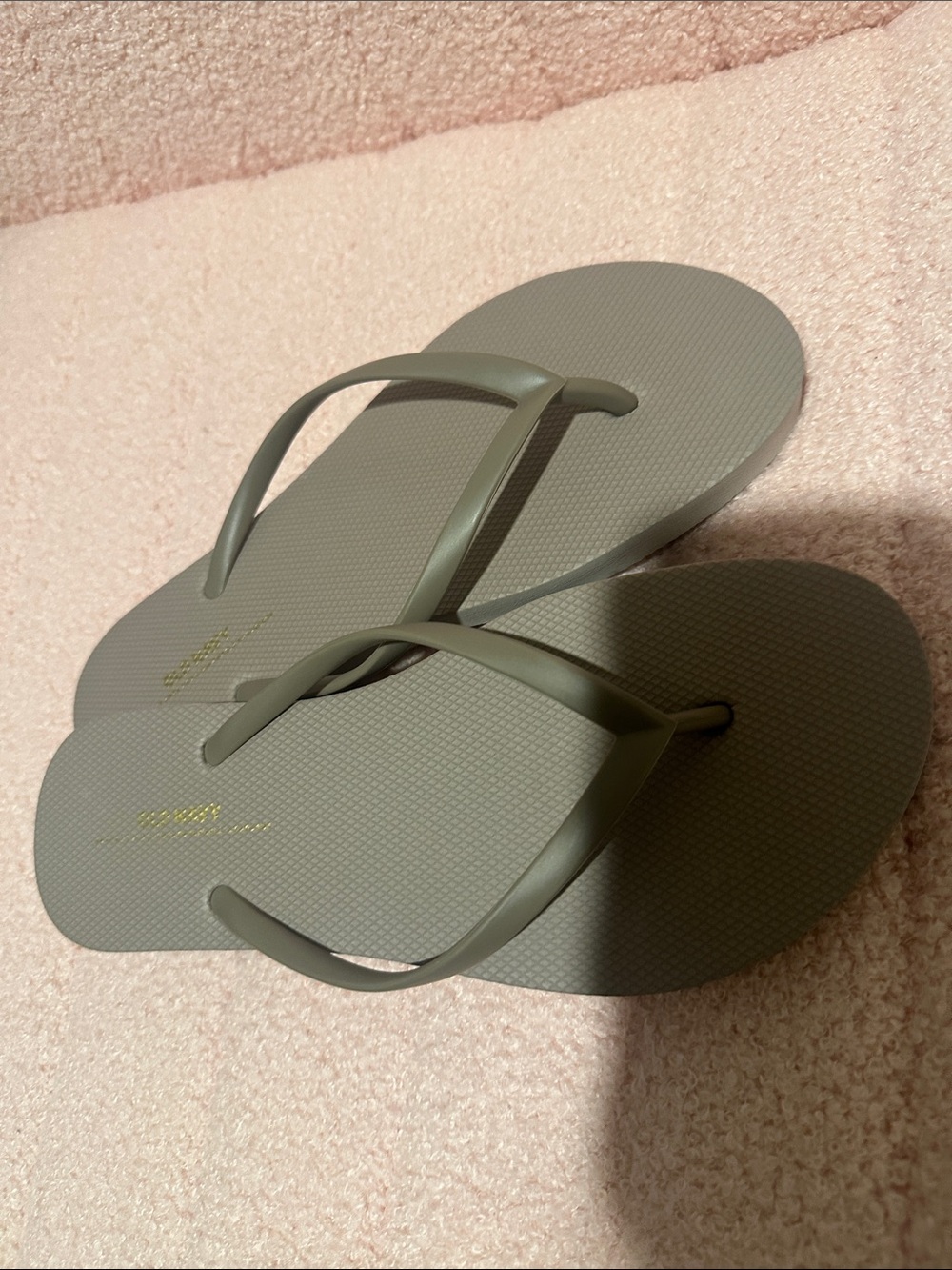 🎉Final sale🎉Old Navy Minimalist Flip Flops